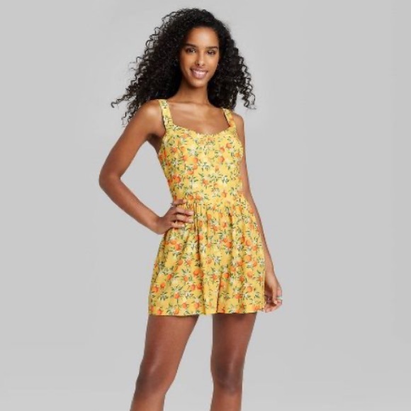 wild fable Pants - Woman’s sleeveless yellow romper with 🍊 fruit print size Large